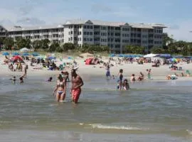NEAR OCEAN VILLAS - Hilton Head's Best and Most Affordable Deluxe Villas Close to Beach