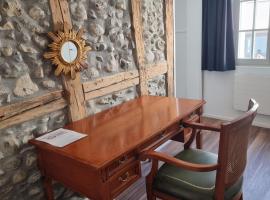 GUEST HOUSE HERMES Contactless Self Checkin, hotel u Cirihu