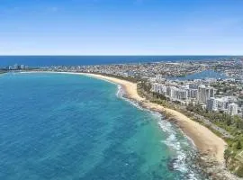 Seaview 31 Luxurious Beachside Two Bedroom Apartment in Seaview Resort with Stunning Views