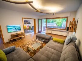 Rheintal-Ferien - 90 qm Ferienwohnung mit Wine & Style - Dein Urlaub am Rhein