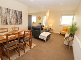 The Retreat - IH21ALL - APARTMENT 6, hotel perto de Teesside Shopping Park, Thornaby on Tees