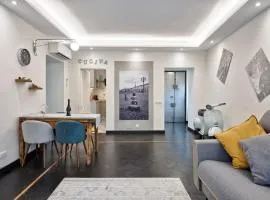 ACADAMIS - GARIBALDI 9 BIS - Piazza Castello