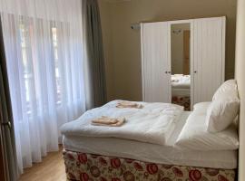 Country House & Restaurant, hotel in Brezno