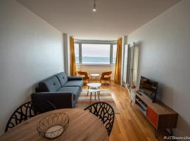 APPARTEMENT PLEINE VUE MER 34 Ch. du Sillon Saint-Malo Plage, hotel in Saint Malo