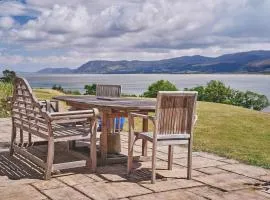 Menai View