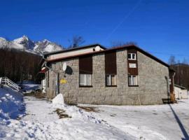 Chata Jamy, guest house in Vysoke Tatry - Tatranska Lomnica.