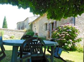 Les Hauts de Senteline, hotel sa Gavaudun