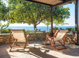 Villa Venus: Avlemonas, Firi Ammos Beach yakınında bir otel