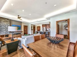 Luxury 2Br Residence Steps From Heavenly Village & Gondola Condo, apartment in South Lake Tahoe