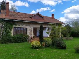 Casa Las Lindes Valle de Cabuerniga , Cantabria, casa vacanze a Cabuérniga