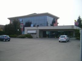 Art & Hotel Treviolo, three-star hotel in Treviolo