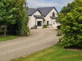 Oak Tree Lane Country B and B