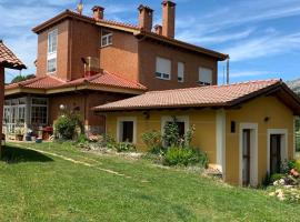 Hostel Arenos, casa de hóspedes em Velilla del Río Carrión