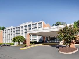 Holiday Inn University Area Charlottesville by IHG, hotel v destinaci Charlottesville