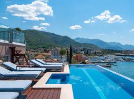 Elysium Tivat, hotel con piscina a Tivat