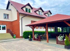 Przystań Biskupińska, hotel v mestu Biskupin
