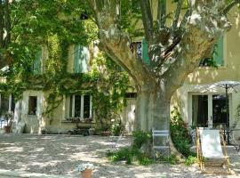 mas de karlotte, ξενοδοχείο σε Pernes-les-Fontaines