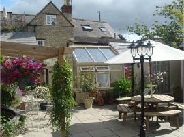 The Old Brewhouse, hotel in Cirencester