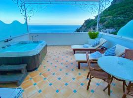 Palazzo Marzoli charme Resort - Small Luxury Hotel, hotel near Spiaggia del Fornillo, Positano