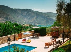 Casa Rural Alba Montis, glamping site in Güéjar-Sierra