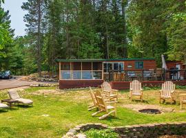 Pequot Lakes Cabin with Dock Nestled on Loon Lake!, cottage sa Pequot Lakes
