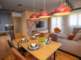 Stylish Two Bedroom Apartment at Ljubovic-Hill Park