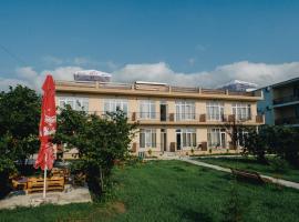 sea-horizon, hotel u gradu Kobuleti