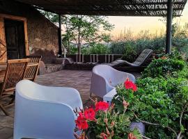 Lavica - Country Guest House, casa o chalet en Santa Maria di Licodia