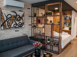 COSea Living: SeaSide Elegant Suite in Harbour 112