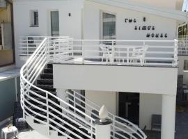 The Simo's House Camere a Marzamemi, holiday rental in Marzamemi