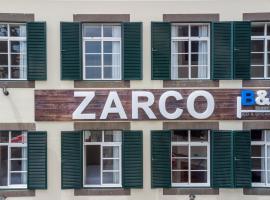 Zarco B&B Bed & Breakfast โรงแรมในฟุงชาล