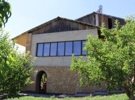 Gnishik Eco Resort, hotel berdekatan Başbaşı Stansiyası, Gnishik