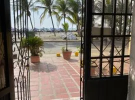 Habitación I frente a la playa ( Bocagrande )