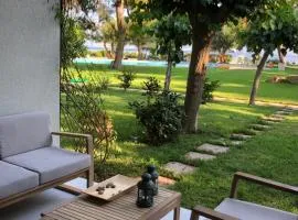 Garden Oasis by the Sea - Pool & Parking