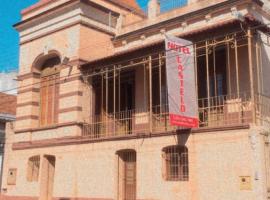 Hotel Castelo, hotel cerca de Aeropuerto de Rivera - RVY, Santana do Livramento
