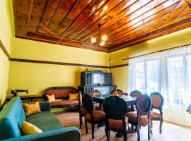 Theatre Old Town House, hostel en Bitola