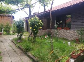 Quiet Nook House, hotel in Kalofer