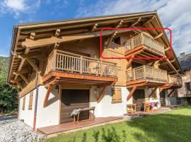 Modern 3 Bed Penthouse Apartment, Balcony & Garage, Close to Village & Ski Bus, hotel in Samoëns