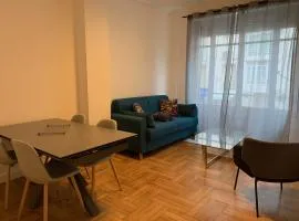 Promenade des Anglais à côté du Negresco