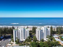 ULTIQA Burleigh Mediterranean Resort, khách sạn ở Gold Coast