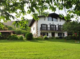 CASA MENDILORE, hotel em Hondarribia