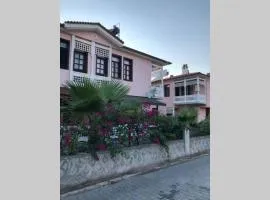 PEACEFUL HOUSE