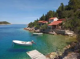 Sea side house for two in a wilderness