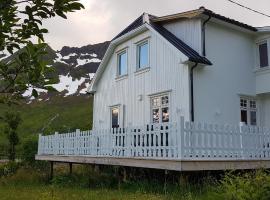 Pilan Lodge Lofoten, casă de vacanță din Vestpollen