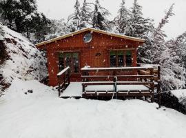 Cabañas Lomas del Manzano، فندق في سان خوسيه دي ميبو