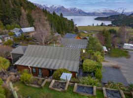 Alpine Hide Away - 2 bedroom, hotell i nærheten av Lake Wakatipu i Closeburn