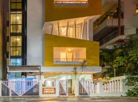 Sanctum Suites Domlur Bangalore, hotel in Bengaluru