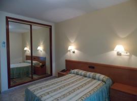 Hotel San Cristobal, φθηνό ξενοδοχείο σε Coria