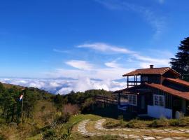 Chalé no mar de nuvens - Serra da bocaina, hotel with parking in São José do Barreiro