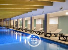 Luna Hotel Serra da Estrela，科維良的飯店